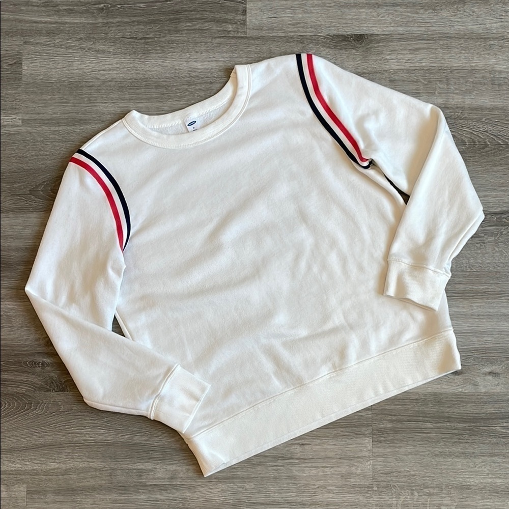 Old Navy white fleece pullover sweater